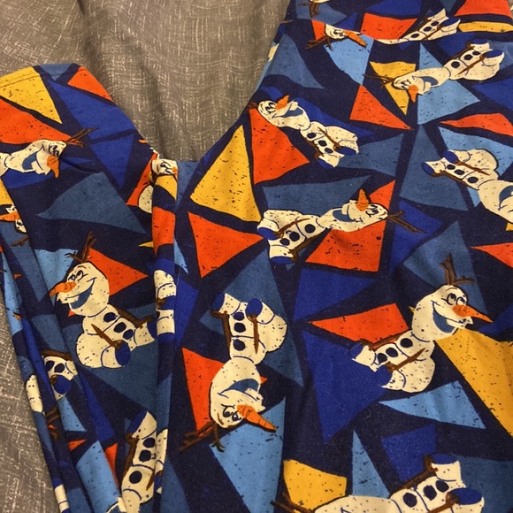 Olaf leggings like new LuLaRoe OS - Picture 2 of 3